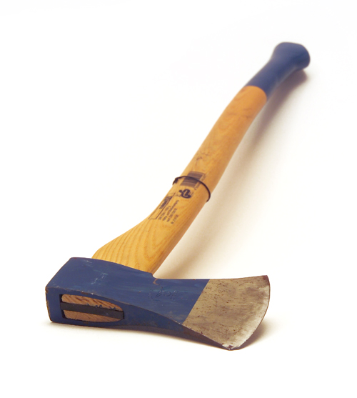 museum-of-broken-relationships-axe