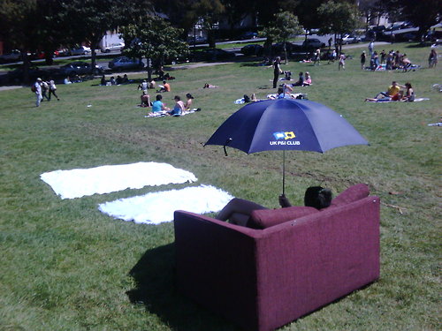 dolores-park-love-seat