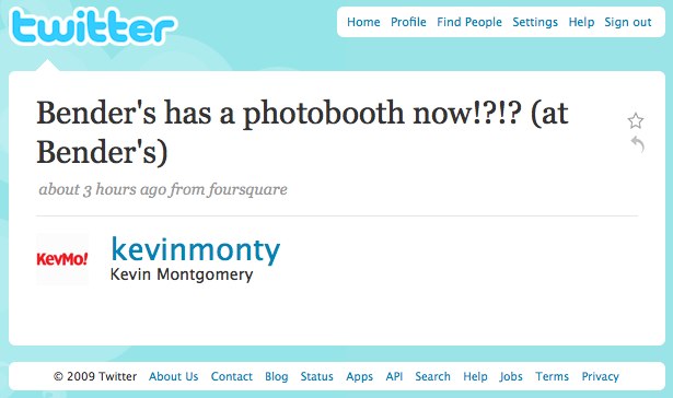 twitter-_-kevin-montgomery_-bender_s-has-a-photobooth