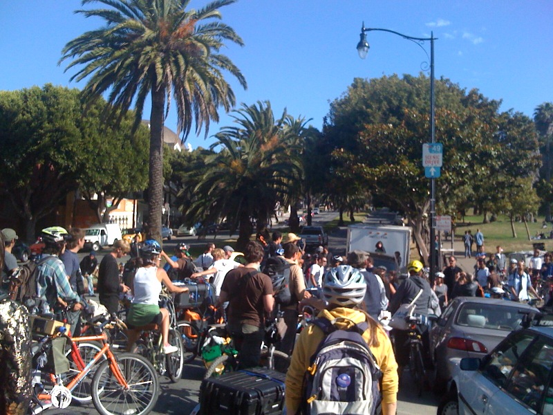 Bicycle Music Festival performing on Dolores St. For a little while, there were performances in the middle of Dolores St. Oddly enough, this did not appear to bother the police.