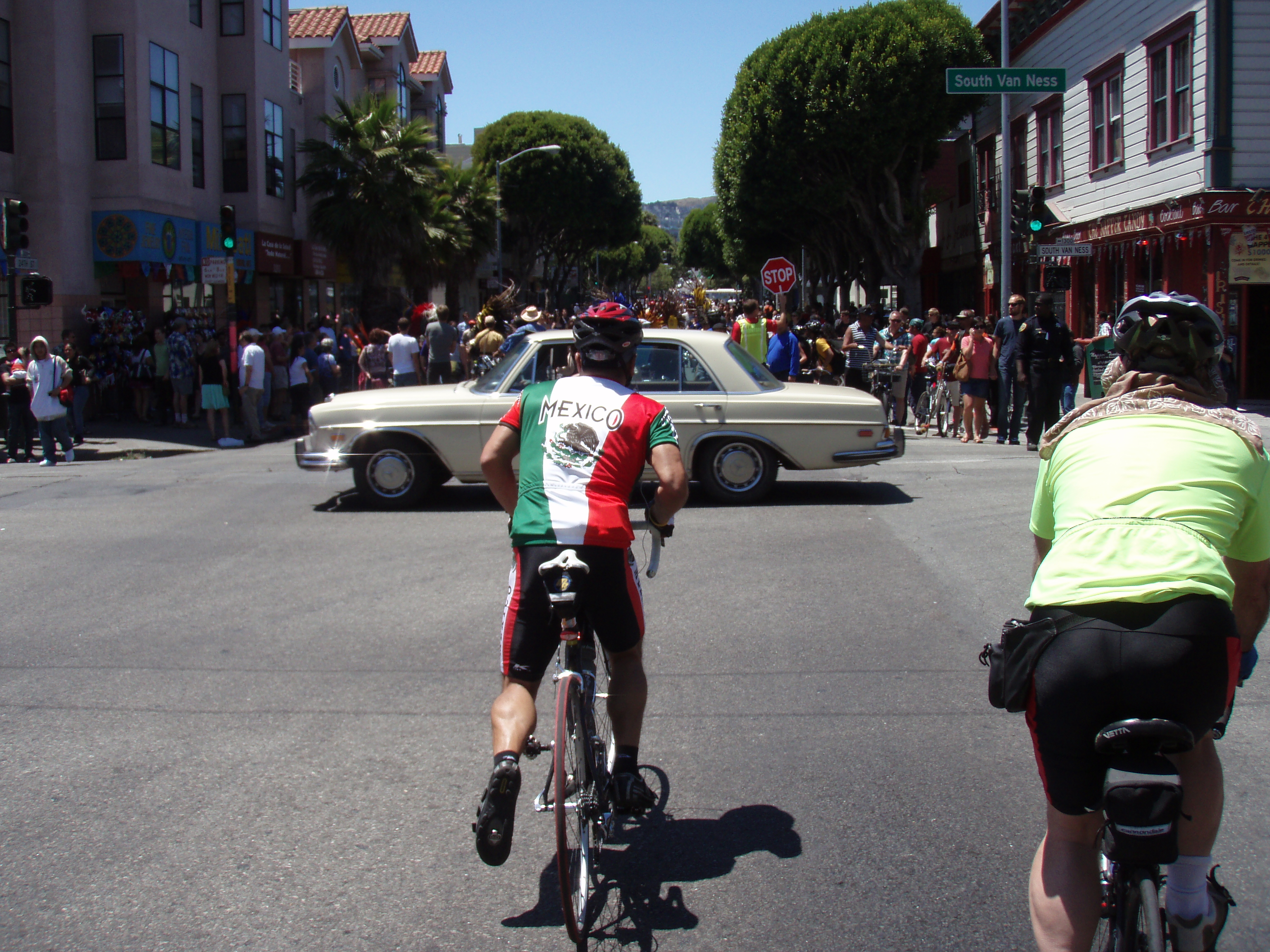 Sunday Streets - Mexico Bicycle Kit One cyclist had the style and swagger of a champion. If he showed up to <i>any</i> alleycat or Soil Saloon with his full Mexico kit, he'd receive an honorary award just for being a complete badass.