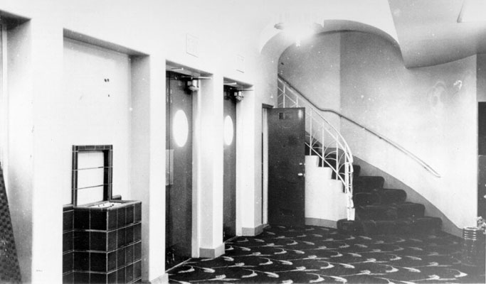 tower-theater-lobby