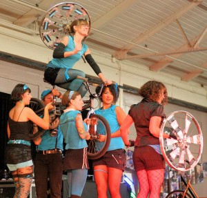 bike cabaret in action