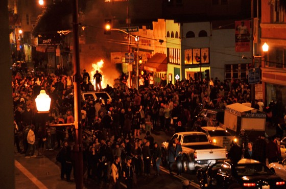 san francisco, giants, sf giants, world series, baseball, 2012, fire, sports, mission district, riot, wtf, riots, 19 street, mission street, beauty bar