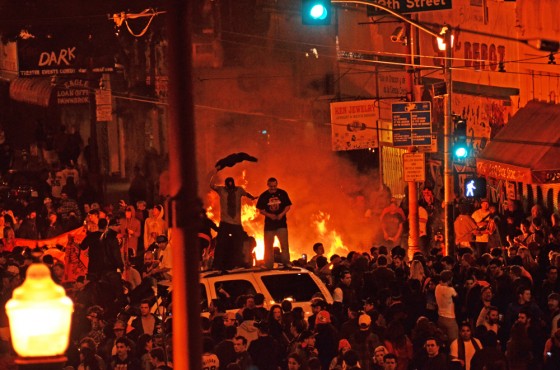 san francisco, giants, sf giants, world series, baseball, 2012, fire, sports, mission district, riot, wtf, riots, 19 street, mission street, beauty bar